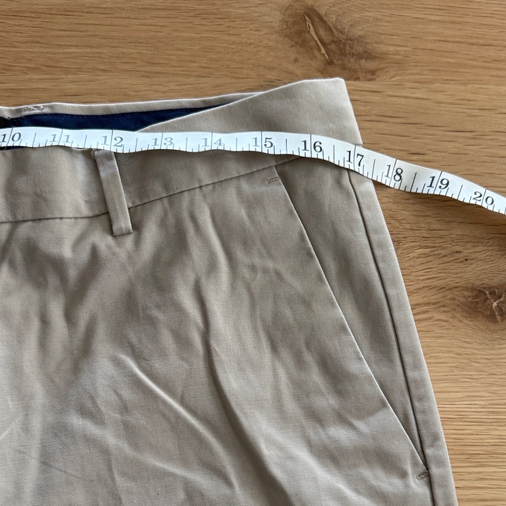 Banana Republic Light Tan Chino Pants - Picture 4 of 6